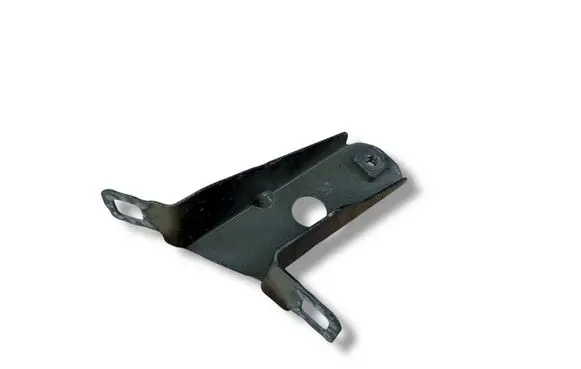 BMW 4 F32 F33 Fender mounting bracket