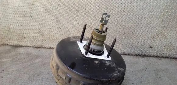 Ford Kuga I Brake booster 8V412B195AB