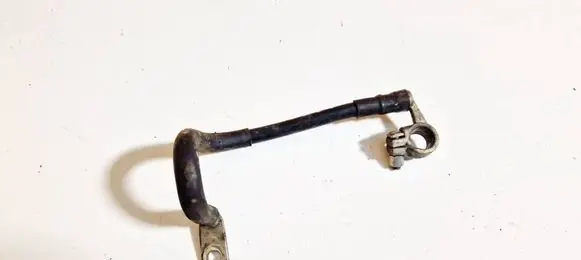 Volkswagen PASSAT B6 Positive cable (battery) 