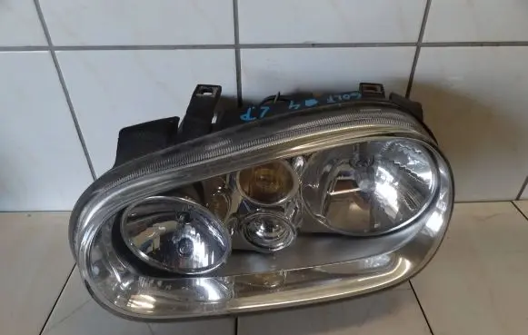 Volkswagen Golf IV Headlight/headlamp