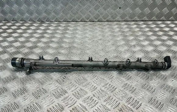 BMW 5 E60 E61 Fuel main line pipe 7795514