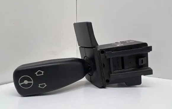 BMW 5 E39 Steering wheel adjustment switch 8373901 LK01800000 54277
