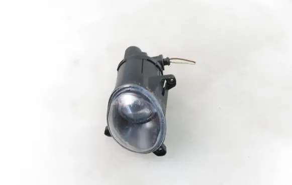 Volkswagen PASSAT B5.5 Front fog light 3B7941700A