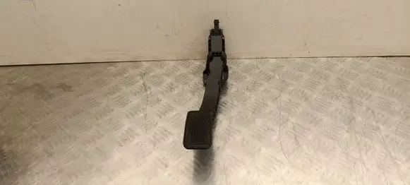 Tesla Model Y Juniper Accelerator throttle pedal 6PV01402100