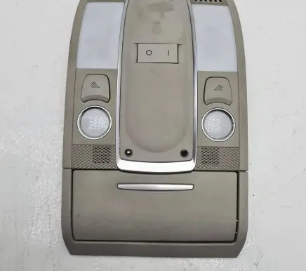 Audi Q7 4L Front seat light 4F0951177 4F0910177 70103105