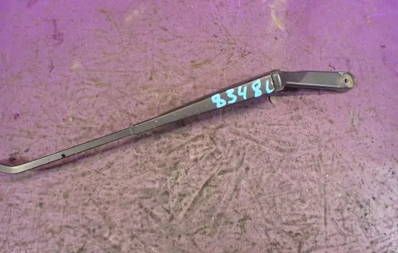 Volkswagen Golf III Front wiper blade arm 1H1955409C