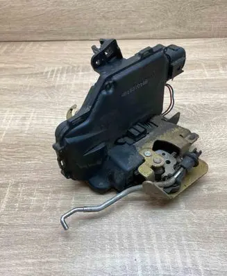 Audi A6 S6 C5 4B Front door lock 4B1837016B WITHPLUG
