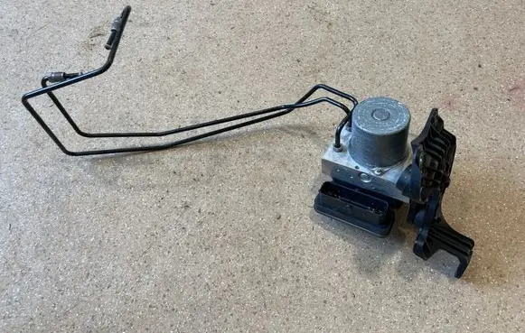 Mercedes-Benz GLC C254 ABS Pump A2949005200