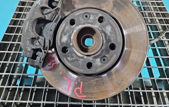 Renault Express Front wheel hub spindle knuckle IMPRK1556634