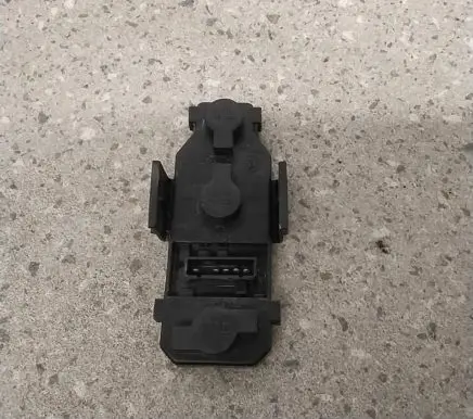 Audi A6 S6 C5 4B Tail light bulb cover holder BL3158B
