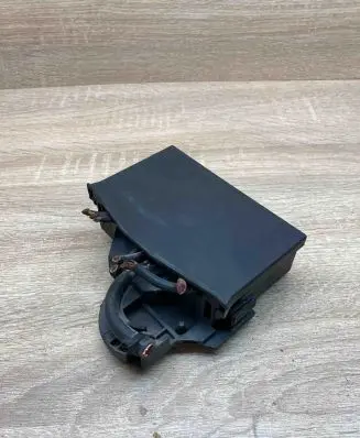 Opel Zafira A Fuse module 09131668