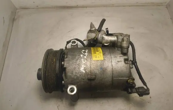Land Rover Evoque I Air conditioning (A/C) compressor (pump) EJ3219D629BC