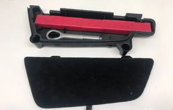 Volkswagen PASSAT B8 Glove box in trunk A2058903214 A2056840106