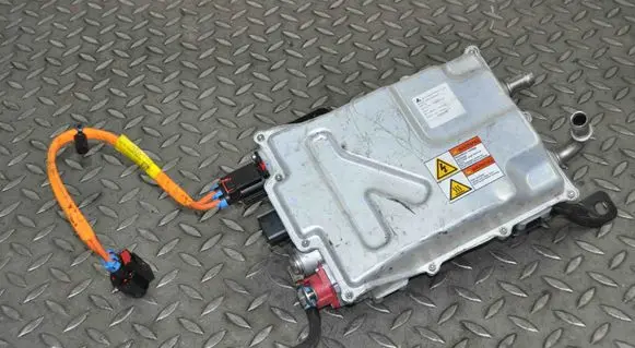 Tesla Model S Voltage converter inverter 102866500E