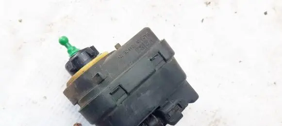 Renault Scenic I Headlight level adjustment motor 770084014