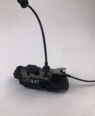 Volvo XC40 Front door lock 31462456