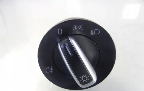 Volkswagen Tiguan Light switch 3C8941431B