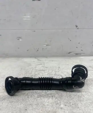 Volkswagen Golf IV Air intake hose/pipe 03G103493D VCD446032