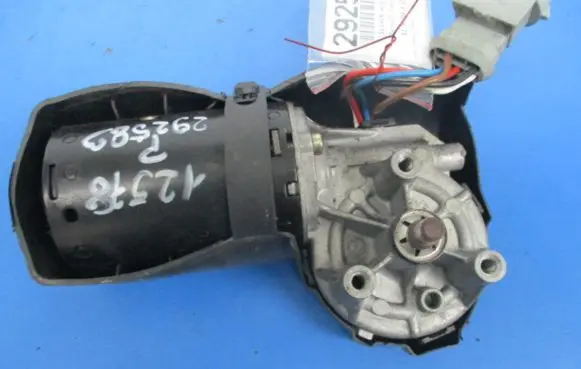 Renault Scenic I Front wiper linkage and motor