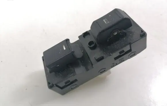 KIA Sorento Electric window control switch 202004584