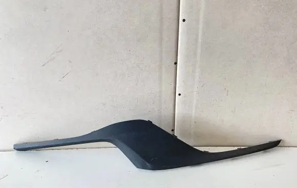Volvo V40 Front bumper splitter molding 31347087