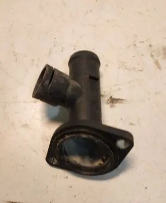 Audi A3 S3 8P Engine coolant pipe/hose 03G121121