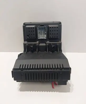 Volvo XC70 Fuse module 30682981 12216069