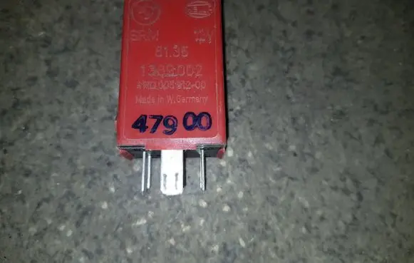BMW 5 E34 Other relay 61351389002