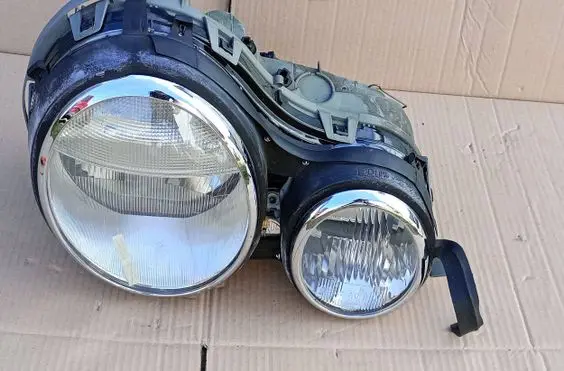 Mercedes-Benz E W210 Headlight/headlamp 144870