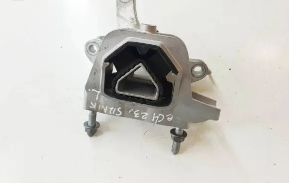 Citroen C4 III e-C4 Engine mount vacuum valve 