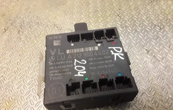 Mercedes-Benz C W204 Door control unit/module 2129004402 A2129004402