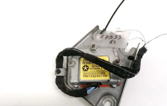 Chrysler PT Cruiser Airbag deployment crash/impact sensor P04671844AC TMH126280148