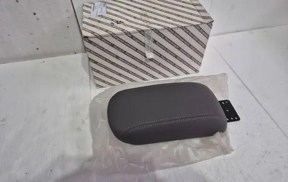 Fiat Tipo Armrest 735703100 6YC48UGIAA