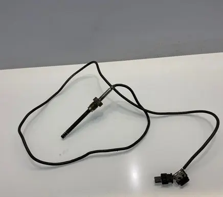 Mercedes-Benz E W211 Exhaust gas temperature sensor A0051531028 0051531028