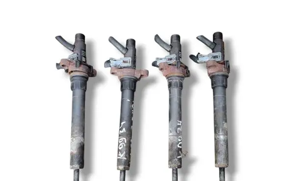 Fuel injector