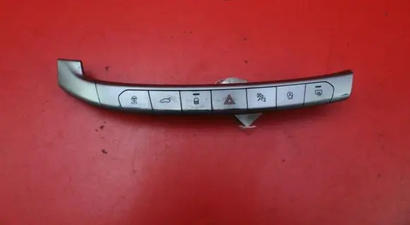 Fiat Tipo Hazard light switch 07356559890
