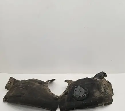 Front wheel arch liner splash guards