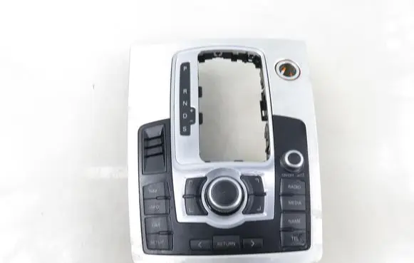 Audi Q7 4L Central console control unit 
