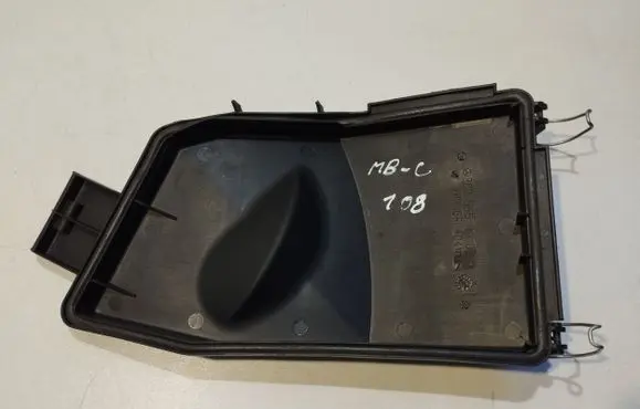 Mercedes-Benz C W203 Fuse box cover A2035451403