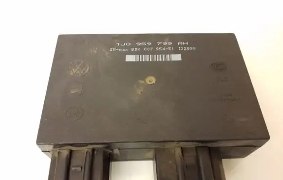 Volkswagen Golf IV Comfort/convenience module 1J0959799AH