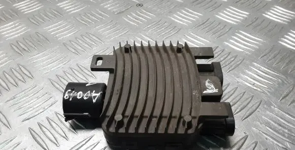Volvo S60 Fan control module 940011200