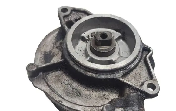 Audi A6 S6 C6 4F Vacuum pump 700906080 057145100AC