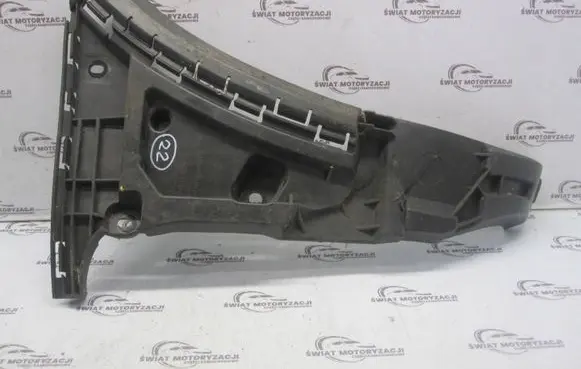 Volvo XC90 Front bumper mounting bracket 30698128