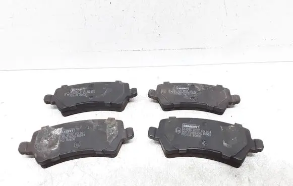 Volvo S60 Brake pads (rear) 