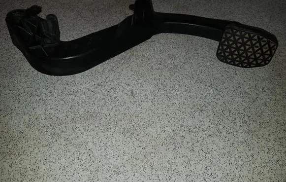 BMW 3 E36 Brake pedal 1158659