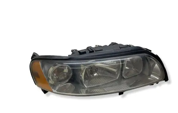Volvo V70 Headlight/headlamp 30698836