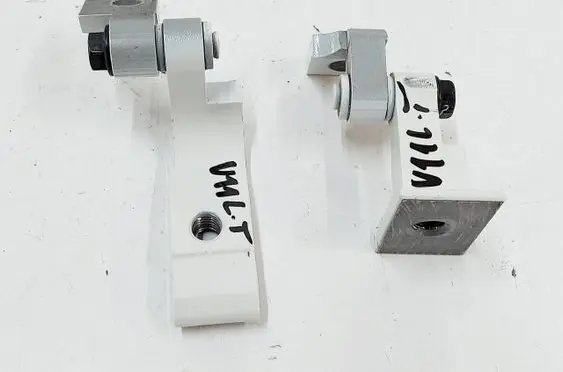 BMW iX1 Rear door hinge set 5A11CA7