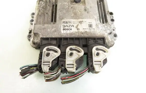 Mazda 3 I Engine control unit/module 3U7112A650SA 0281011618