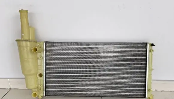Fiat Punto (176) Coolant radiator 46465021 7774531