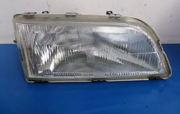 Volvo S40, V40 Headlight/headlamp